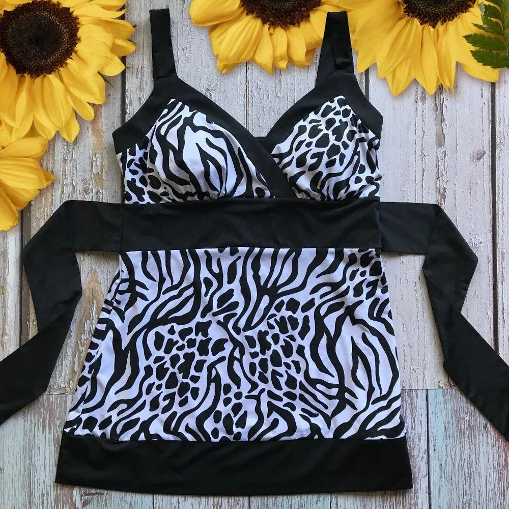 INC International Concepts Camisole with Shelf Bra ๐๐ - Picture 1 of 5